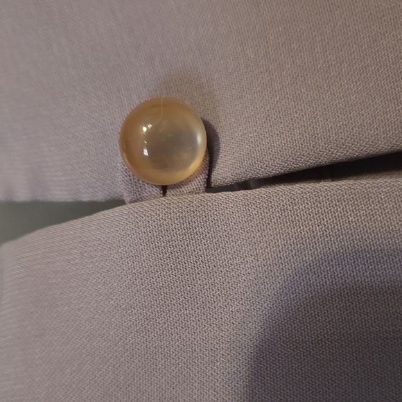 Dress Barn, Blouse, Sz 22/24, Pleated Front, High Neck, Cowl, Lilac, Sleeveless - Picture 11 of 12